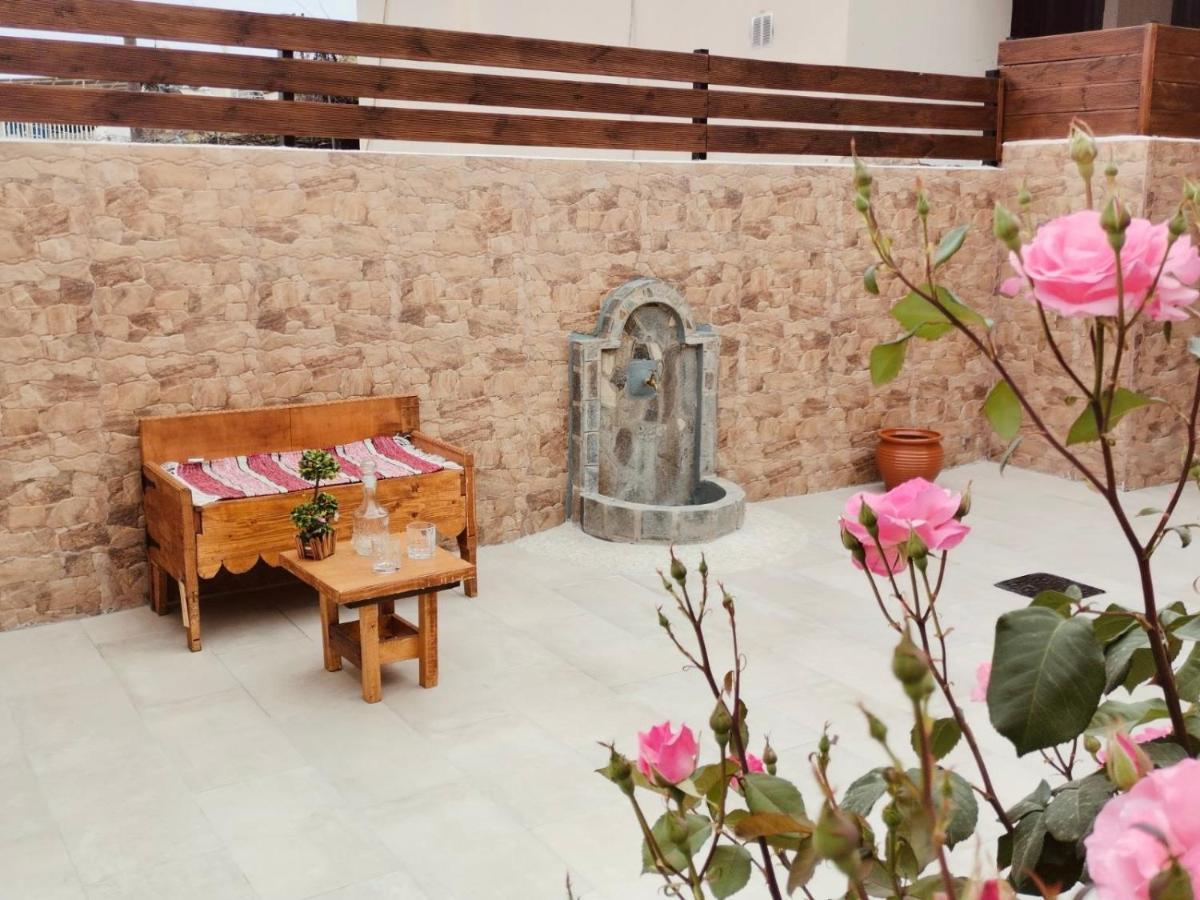 Archangelos Family House ภายนอก รูปภาพ