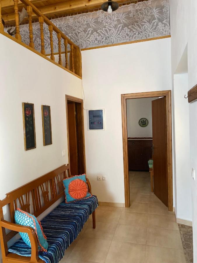 Archangelos Family House ภายนอก รูปภาพ